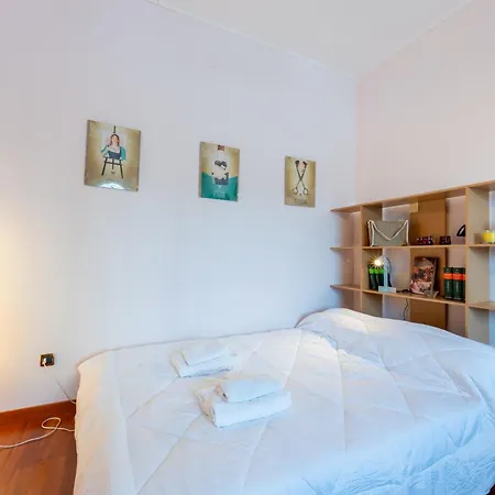 Apartment Guesthost - Cozy Near The Hospital